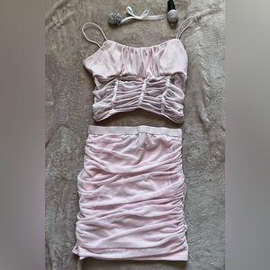 Cute Pink two piece set!🩷 ( crop top & matching skirt)